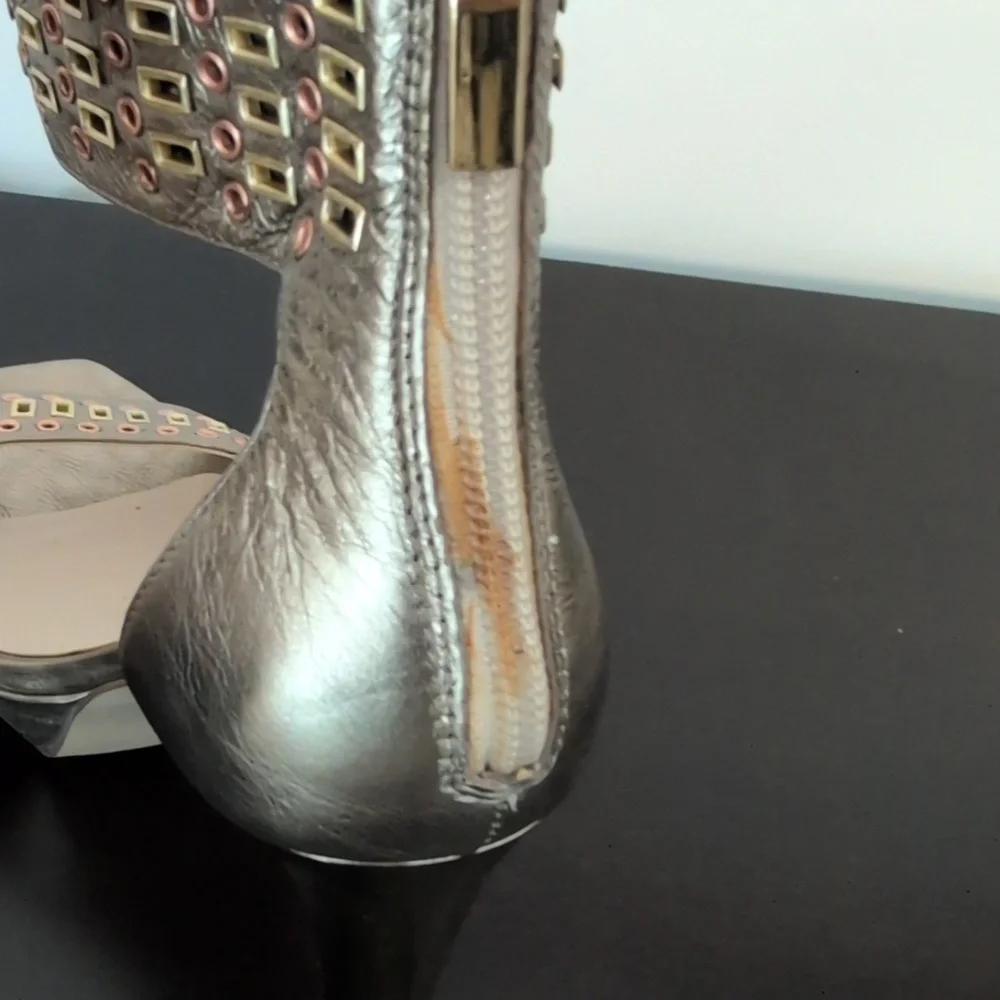 Boutique 9 Gold & bronze Leather Platform High Heel Strap Sandals NWOT  Size 6.5 - Picture 6 of 13
